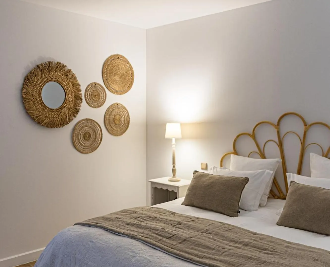 Maison Bournissac Noves Hotel