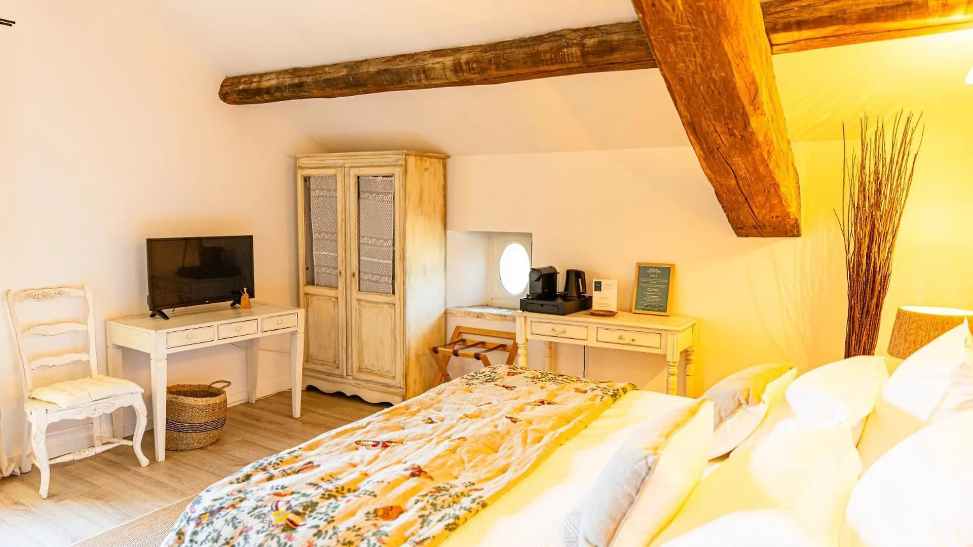 Maison Bournissac Noves Hotel